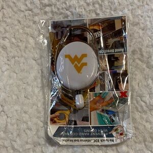 Retractable keychain and EDC tool